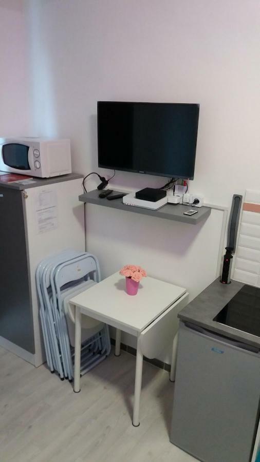 Nice Apart Backpackers S5 Apartment Bagian luar foto