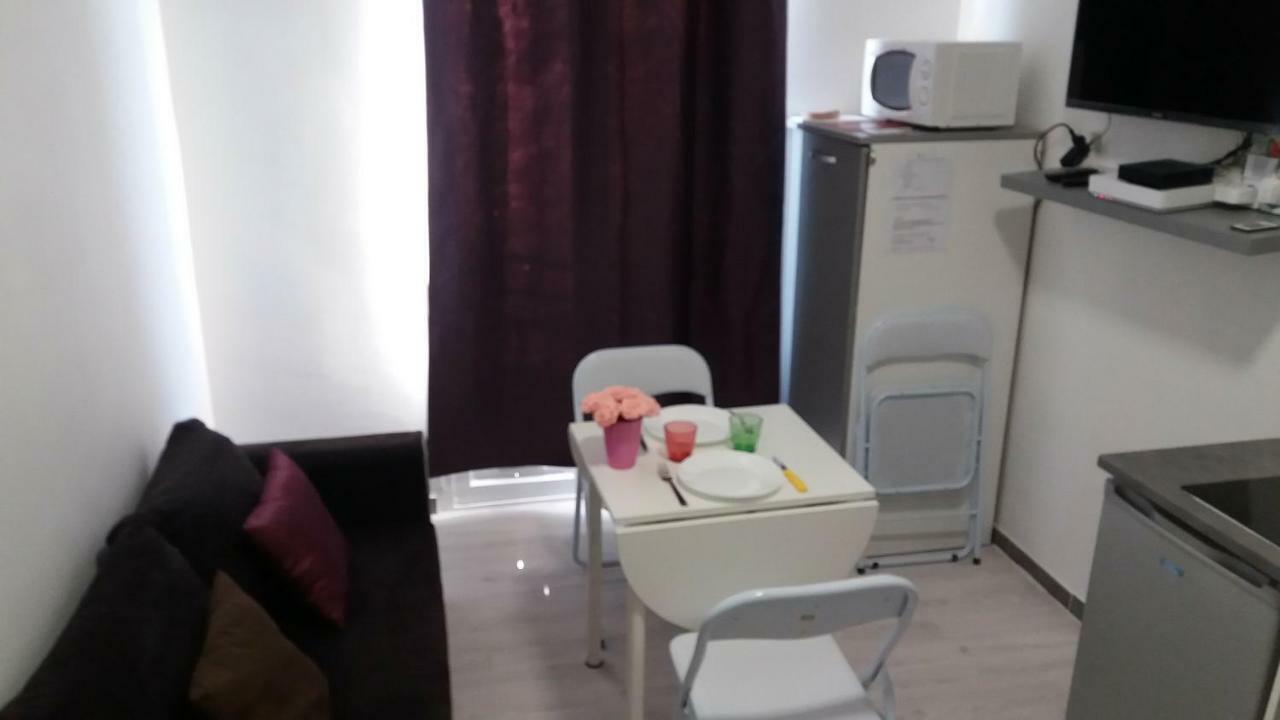 Nice Apart Backpackers S5 Apartment Bagian luar foto