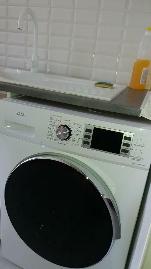 Nice Apart Backpackers S5 Apartment Bagian luar foto